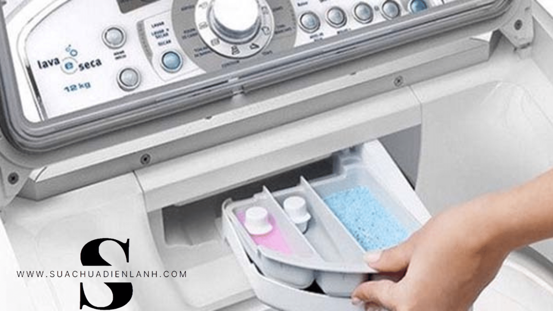 Khắc phục máy giặt không tự xả nước xả vải